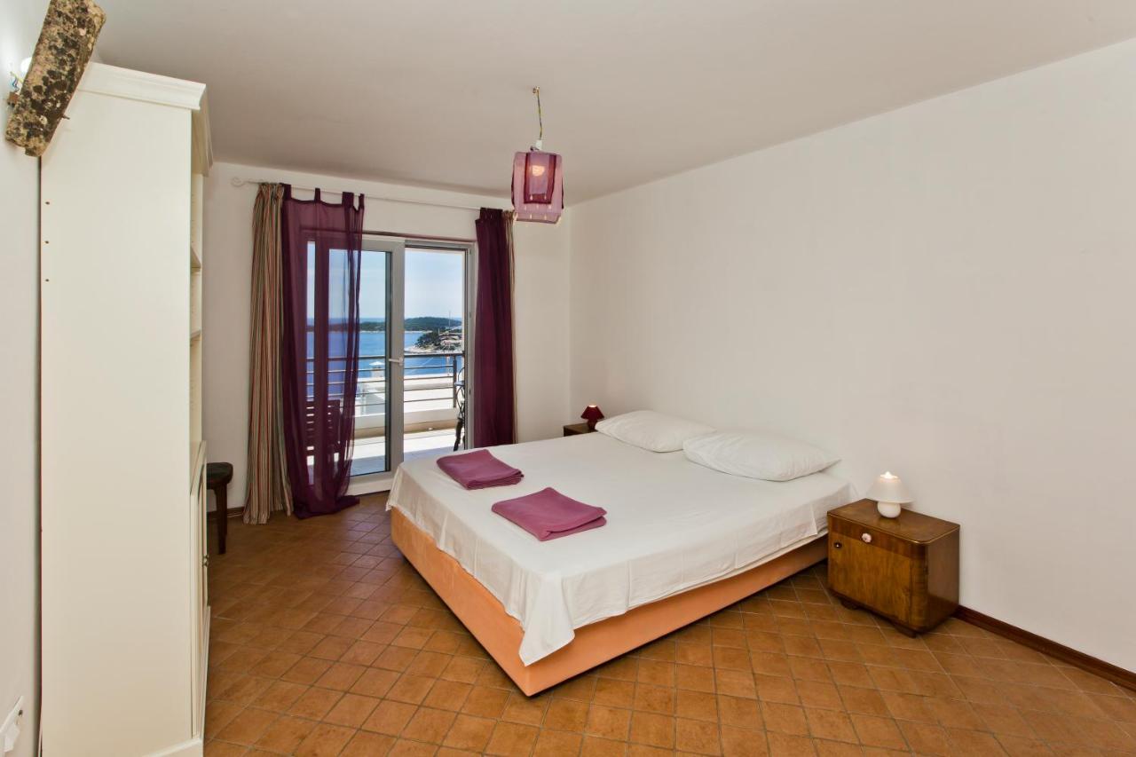 Rino Apartment Hvar Town Luaran gambar