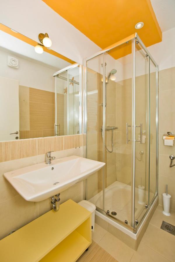 Rino Apartment Hvar Town Luaran gambar